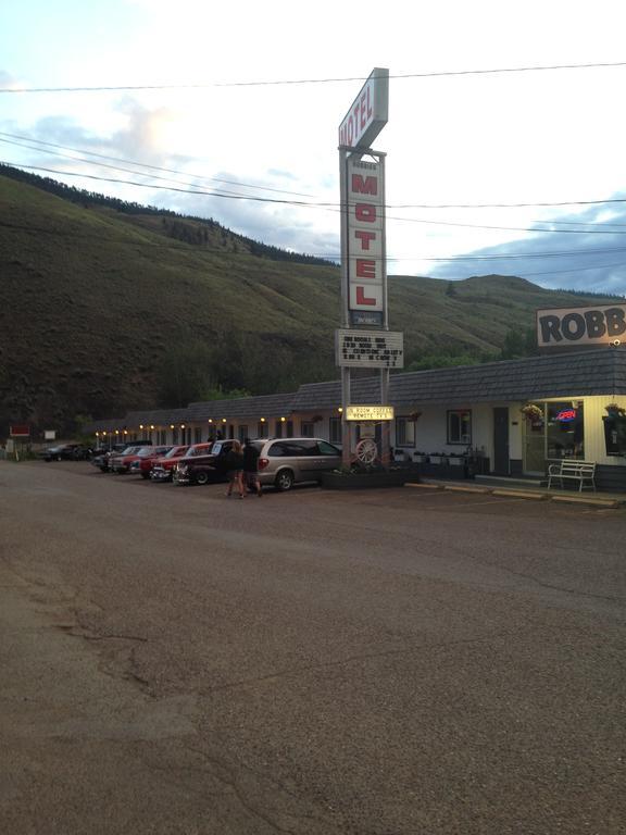 Robbie'S Motel Cache Creek Exterior photo